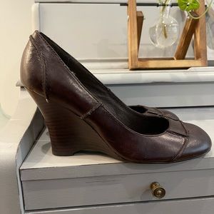 ALDO brown leather wedges size 9 gently used
